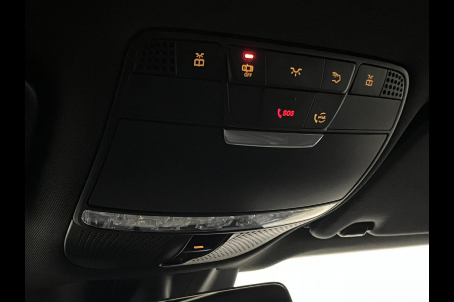 Mercedes-Benz GLC 300e 4MATIC Trekhaak | Adaptive Cruise control | Open dak | Memory seats | Ambiente verlichting | Stoelverwarming