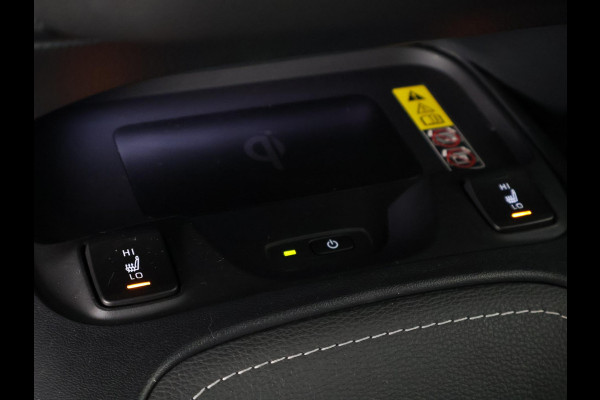 Toyota Corolla High Power Hybrid 200 Dynamic | Dodehoek detectie | Stuur-/Stoelverwarming | Parkeersensoren | Apple Carplay & AndroidAUTO
