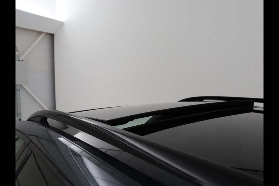 Škoda Octavia 2.0 TSI RS 245 Business | Panoramadak | Stoelverwarming | Adaptive cruise | Camera | Carplay | Achterbankverwarming | Full LED | Keyless | Navigatie