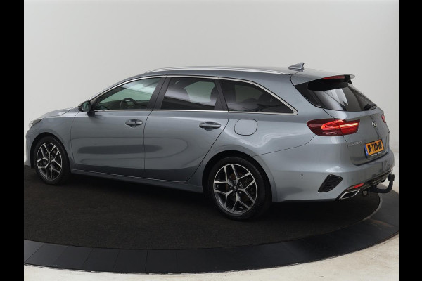 Kia Ceed 1.5 T-GDi GT-Line | Trekhaak | Stoel & stuurverwarming | Leder/Alcantara | Camera | Adaptive cruise | Park Assist | Climate control | Full LED | Carplay | Navigatie | Sportstoelen