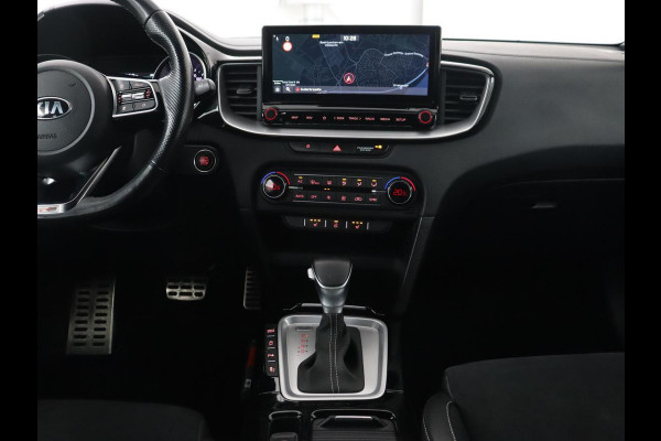 Kia Ceed 1.5 T-GDi GT-Line | Trekhaak | Stoel & stuurverwarming | Leder/Alcantara | Camera | Adaptive cruise | Park Assist | Climate control | Full LED | Carplay | Navigatie | Sportstoelen