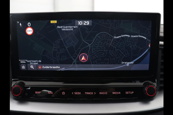 Kia Ceed 1.5 T-GDi GT-Line | Trekhaak | Stoel & stuurverwarming | Leder/Alcantara | Camera | Adaptive cruise | Park Assist | Climate control | Full LED | Carplay | Navigatie | Sportstoelen