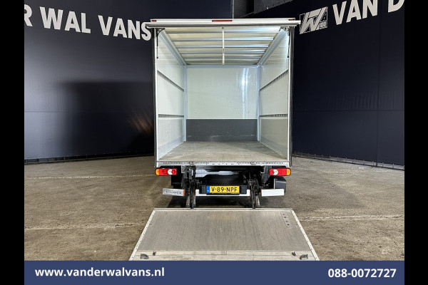 Peugeot Boxer 2.2 BlueHDi 141pk Bakwagen Laadklep Euro6 Airco | Cruisecontrol | 1055kg laadvermogen Bijrijdersbank