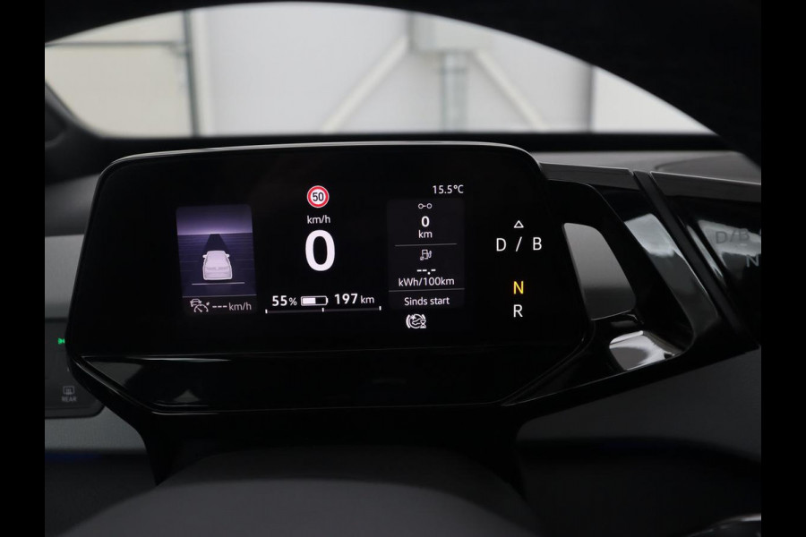 Volkswagen ID.3 First Plus 58 kWh | Trekhaak | Stoel & stuurverwarming | Matrix LED | Camera | Carplay | Sfeerverlichting | Adaptive cruise | Keyless | Navigatie | Climate control | Parkeerhulp