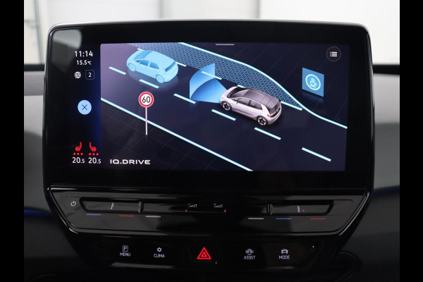Volkswagen ID.3 First Plus 58 kWh | Trekhaak | Stoel & stuurverwarming | Matrix LED | Camera | Carplay | Sfeerverlichting | Adaptive cruise | Keyless | Navigatie | Climate control | Parkeerhulp