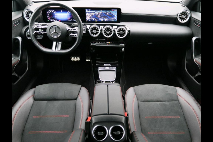 Mercedes-Benz A-Klasse 180 AMG Star Edition AMG Line | Ledkoplampen | Apple CarPlay | Licht- en zicht pakket | Keyless-Go | Spiegel Pakket | Stoelverwarming. Inclusief 24 maanden MB Certified garantie voor Europa.