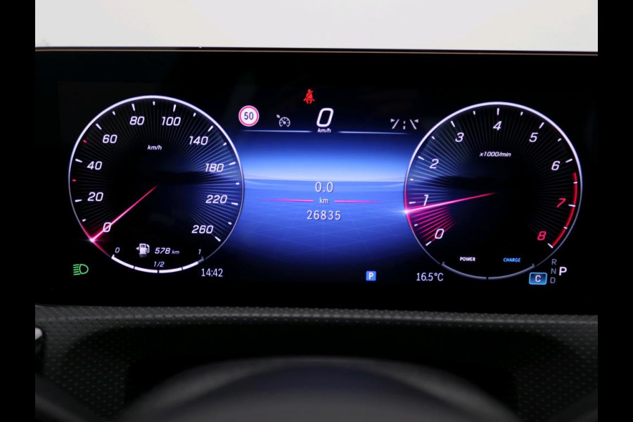 Mercedes-Benz A-Klasse 180 AMG Star Edition AMG Line | Ledkoplampen | Apple CarPlay | Licht- en zicht pakket | Keyless-Go | Spiegel Pakket | Stoelverwarming. Inclusief 24 maanden MB Certified garantie voor Europa.
