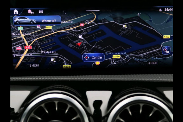Mercedes-Benz A-Klasse 180 AMG Star Edition AMG Line | Ledkoplampen | Apple CarPlay | Licht- en zicht pakket | Keyless-Go | Spiegel Pakket | Stoelverwarming. Inclusief 24 maanden MB Certified garantie voor Europa.