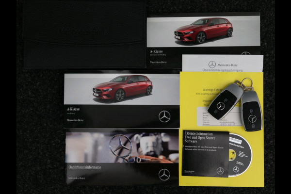 Mercedes-Benz A-Klasse 180 AMG Star Edition AMG Line | Ledkoplampen | Apple CarPlay | Licht- en zicht pakket | Keyless-Go | Spiegel Pakket | Stoelverwarming. Inclusief 24 maanden MB Certified garantie voor Europa.
