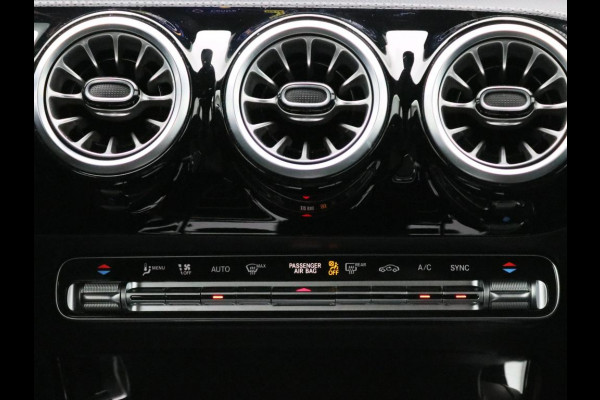Mercedes-Benz A-Klasse 180 AMG Star Edition AMG Line | Ledkoplampen | Apple CarPlay | Licht- en zicht pakket | Keyless-Go | Spiegel Pakket | Stoelverwarming. Inclusief 24 maanden MB Certified garantie voor Europa.
