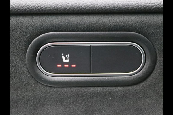 Mercedes-Benz A-Klasse 180 AMG Star Edition AMG Line | Ledkoplampen | Apple CarPlay | Licht- en zicht pakket | Keyless-Go | Spiegel Pakket | Stoelverwarming. Inclusief 24 maanden MB Certified garantie voor Europa.