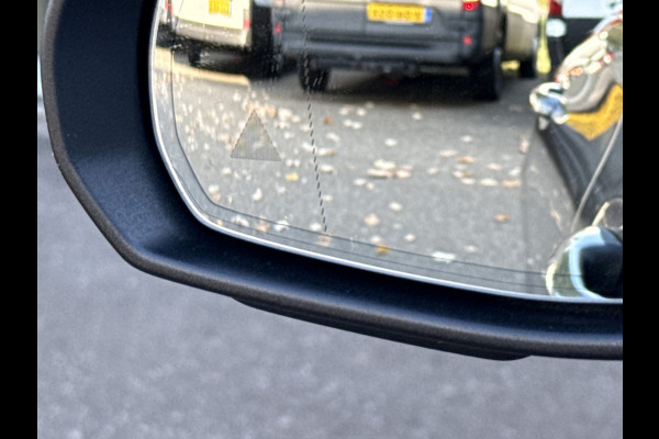 Mercedes-Benz C-Klasse 180 Luxury Line | Sfeerverl. | Memory seat | Carplay | Dodehoek as.