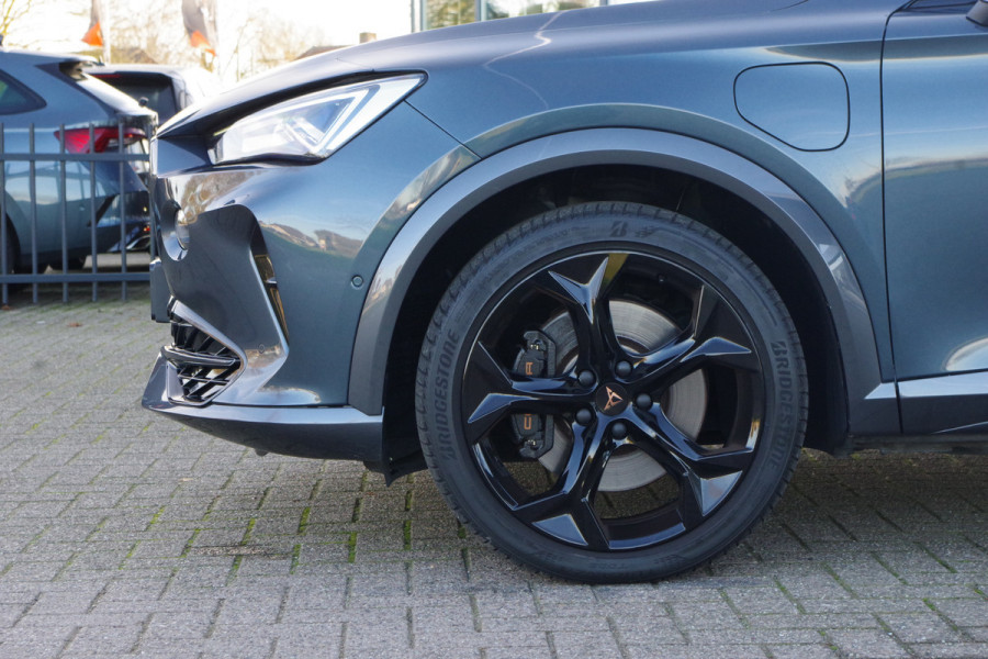 CUPRA Formentor 1.4 e-Hybrid 245 PK VZ, Panoramadak, Trekhaak, 360 Camera, Winterpakket