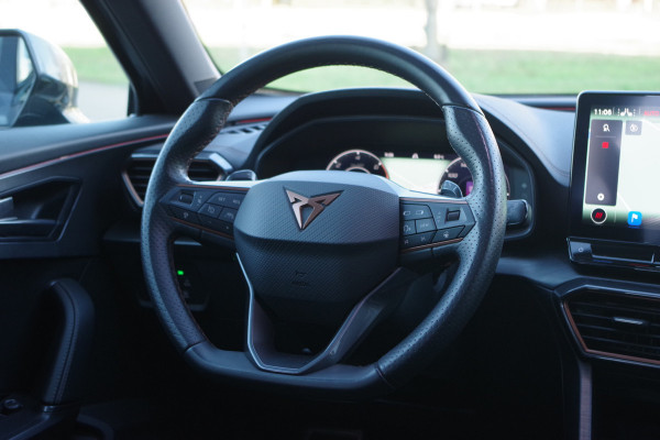 CUPRA Formentor 1.4 e-Hybrid 245 PK VZ, Panoramadak, Trekhaak, 360 Camera, Winterpakket