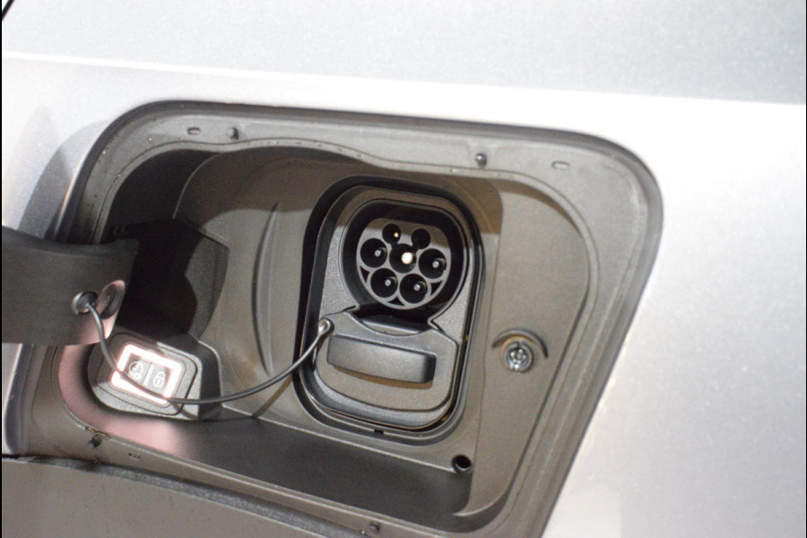 Opel Mokka-e Elegance 50-kWh | Level 3 | SOH 99,8% | Navigatie 10 inch scherm | Carplay | Winterpakket |