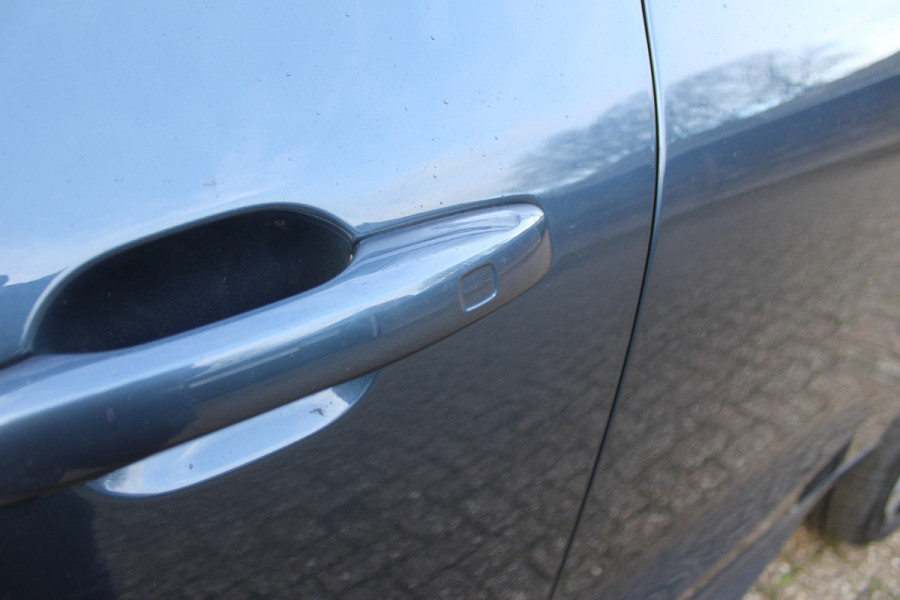 Volvo XC60 2.0 T8 Plug-in hybrid AWD Plus Dark | Head- Up | H&K | Panoramadak | 360 Camera