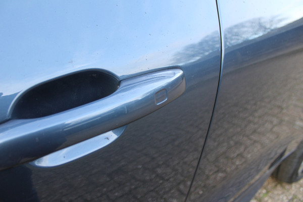 Volvo XC60 2.0 T8 Plug-in hybrid AWD Plus Dark | Head- Up | H&K | Panoramadak | 360 Camera