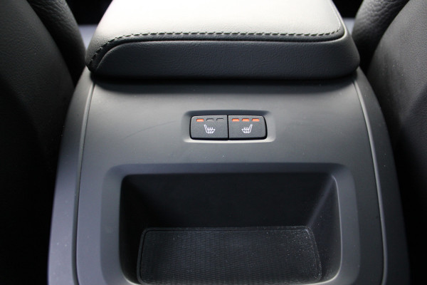 Volvo XC60 2.0 T8 Plug-in hybrid AWD Plus Dark | Head- Up | H&K | Panoramadak | 360 Camera