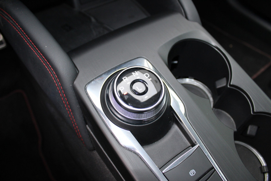 Ford Kuga 2.5 PHEV ST-Line X | Trekhaak | Panoramadak | AGR | Led | Head-up | B&O