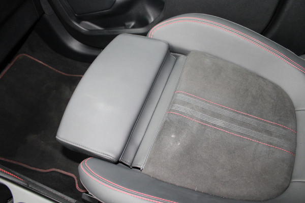 Ford Kuga 2.5 PHEV ST-Line X | Trekhaak | Panoramadak | AGR | Led | Head-up | B&O