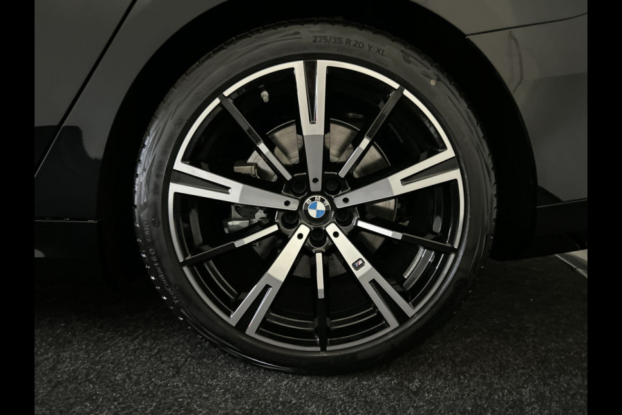 BMW i5 Touring eDrive40 M Sport Edition 84 kWh Glazen dak | Harman Kardon | Comfortstoelen | "20 inch Licht metalen velgen