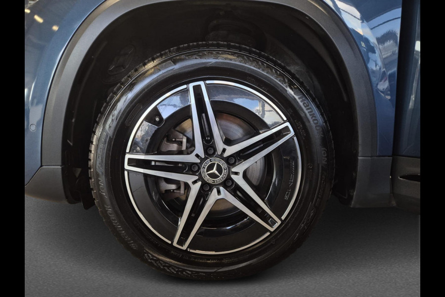 Mercedes-Benz EQA 250 Business Solution AMG 67 kWh | Trekhaak | Panoramischdak |
