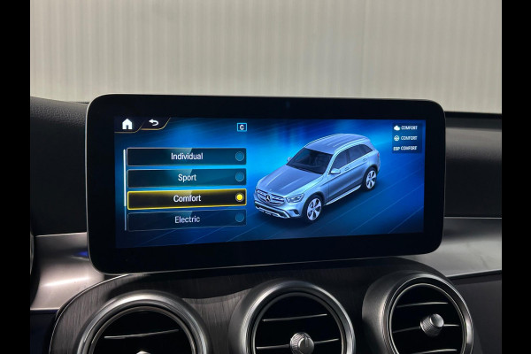 Mercedes-Benz GLC 300e 4MATIC | AMG/NIGHT | PANO | HUD | 360 CAMERA | PLUG IN HYBRIDE
