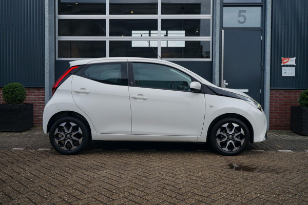 Toyota Aygo 1.0 VVT-i x-play
