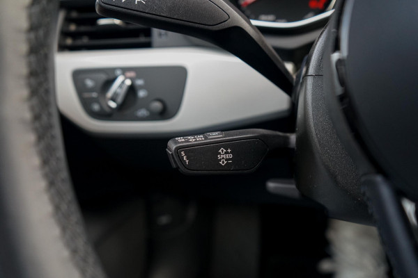 Audi A4 Avant 30 TDI Pro Line