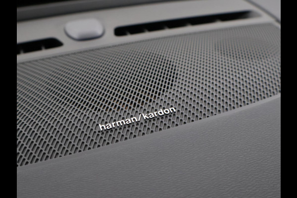 Volvo XC40 RECHARGE TWIN PRO 408 PK + TREKHAAK WEGKL. | 360 CAMERA | PANORAMA | 20 INCH | HARMAN/KARDON