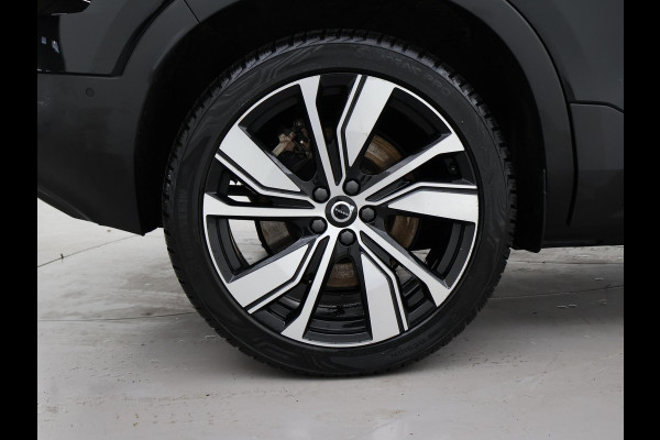 Volvo XC40 RECHARGE TWIN PRO 408 PK + TREKHAAK WEGKL. | 360 CAMERA | PANORAMA | 20 INCH | HARMAN/KARDON