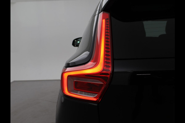 Volvo XC40 RECHARGE TWIN PRO 408 PK + TREKHAAK WEGKL. | 360 CAMERA | PANORAMA | 20 INCH | HARMAN/KARDON