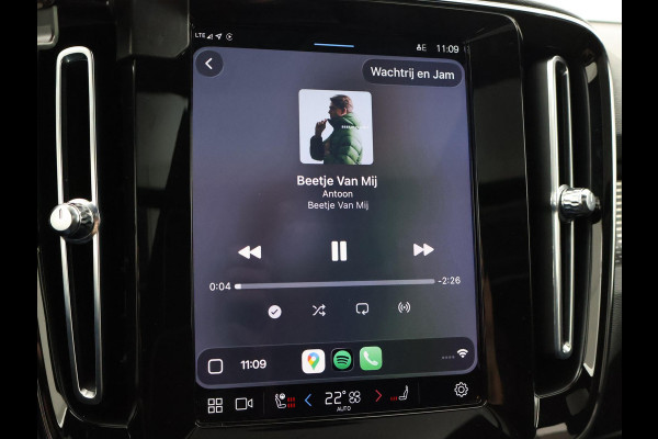 Volvo XC40 RECHARGE TWIN PRO 408 PK + TREKHAAK WEGKL. | 360 CAMERA | PANORAMA | 20 INCH | HARMAN/KARDON