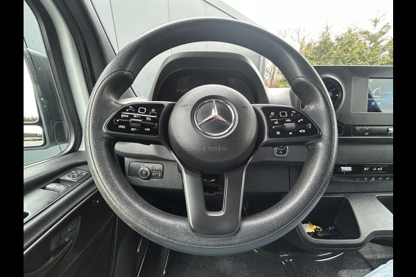Mercedes-Benz Sprinter 317 CDI 170 PK / L2H2 / AUTOMAAT / 270 A DEUREN / AIRCO / CRUISE / APPLE CARPLAY / 3-ZITS / CAMERA