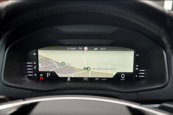 Škoda Karoq 1.5 TSI ACT Sportline Business 150 PK Automaat | Pano | ACC | Trekhaak