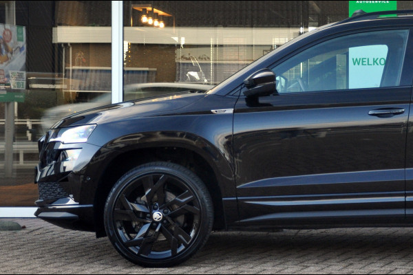 Škoda Karoq 1.5 TSI ACT Sportline Business 150 PK Automaat | Pano | ACC | Trekhaak