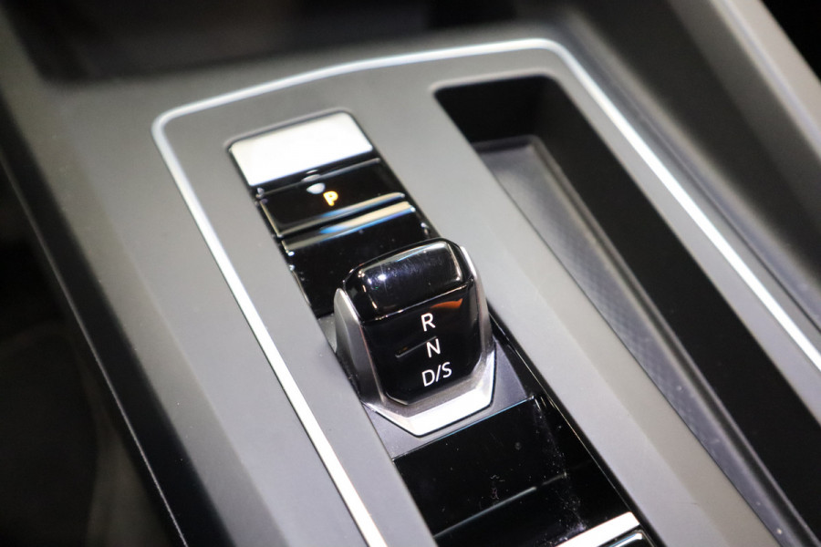 Volkswagen GOLF Variant 1.5 eTSI Life Business ACC Massage stoel 24 maanden garantie mogelijk (*vraag naar de voorwaarden)