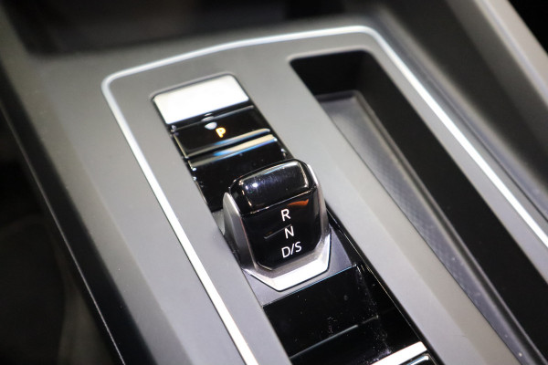 Volkswagen GOLF Variant 1.5 eTSI Life Business ACC Massage stoel 24 maanden garantie mogelijk (*vraag naar de voorwaarden)