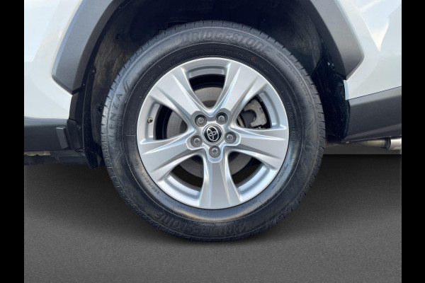 Toyota RAV4 2.5 Hybrid AWD Dynamic | navigatie | trekhaak | 1650KG trekgewicht