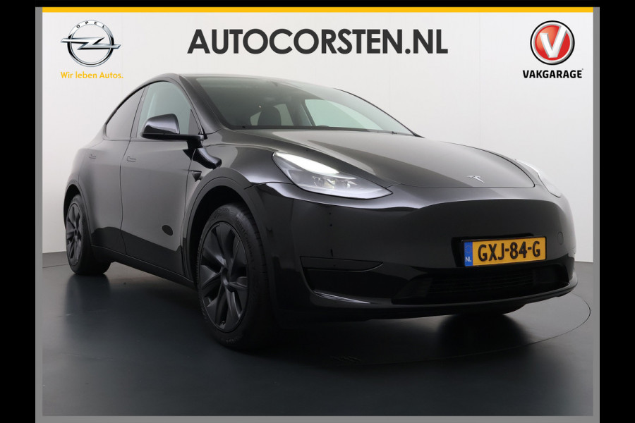 Tesla Model Y LFP-Accu SOH 95% W-pomp Sentry-Mode FSD-4 Camera's Pano-dak Adap.Cruise Navi RWD Ecc Autopilot Stoel+Stuur+Achterbank Verwarming Elek.Achterklep Dodehoek detector Draadloze telefoonlader Origineel Nederlandse Auto Accugarantie 1600kg trekvermogen 12-2032 fabr.gar.