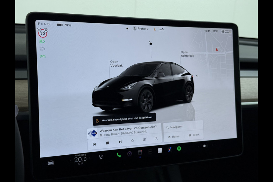 Tesla Model Y LFP-Accu SOH 95% W-pomp Sentry-Mode FSD-4 Camera's Pano-dak Adap.Cruise Navi RWD Ecc Autopilot Stoel+Stuur+Achterbank Verwarming Elek.Achterklep Dodehoek detector Draadloze telefoonlader Origineel Nederlandse Auto Accugarantie 1600kg trekvermogen 12-2032 fabr.gar.