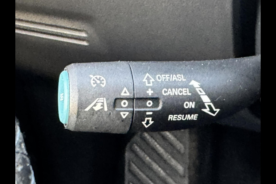 MG Mg Zs EV Luxury 45 kWh Adaptive cruise Climate control Achteruitrijcamera-sensoren Apple / Android Navi Keyless Stoelverwarming