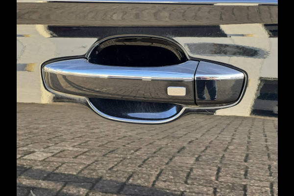 MG Mg Zs EV Luxury 45 kWh Adaptive cruise Climate control Achteruitrijcamera-sensoren Apple / Android Navi Keyless Stoelverwarming