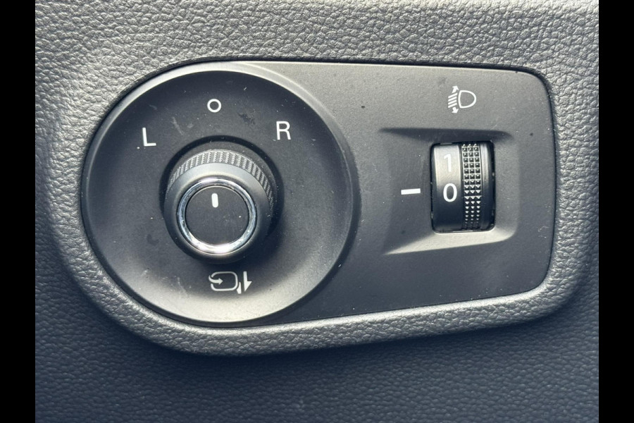 MG Mg Zs EV Luxury 45 kWh Adaptive cruise Climate control Achteruitrijcamera-sensoren Apple / Android Navi Keyless Stoelverwarming