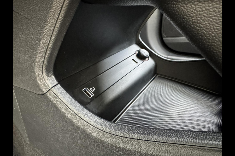 MG Mg Zs EV Luxury 45 kWh Adaptive cruise Climate control Achteruitrijcamera-sensoren Apple / Android Navi Keyless Stoelverwarming