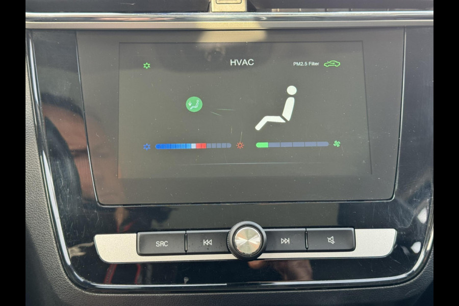 MG Mg Zs EV Luxury 45 kWh Adaptive cruise Climate control Achteruitrijcamera-sensoren Apple / Android Navi Keyless Stoelverwarming