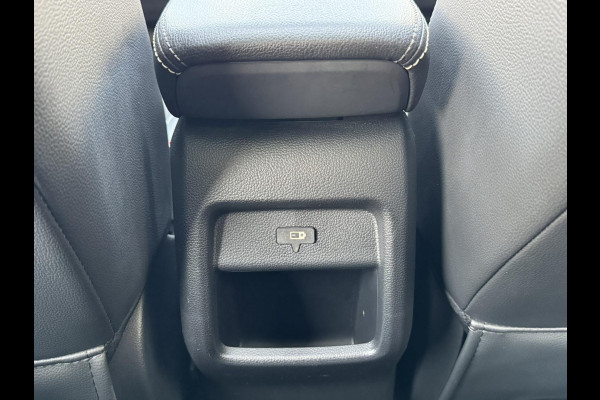 MG Mg Zs EV Luxury 45 kWh Adaptive cruise Climate control Achteruitrijcamera-sensoren Apple / Android Navi Keyless Stoelverwarming