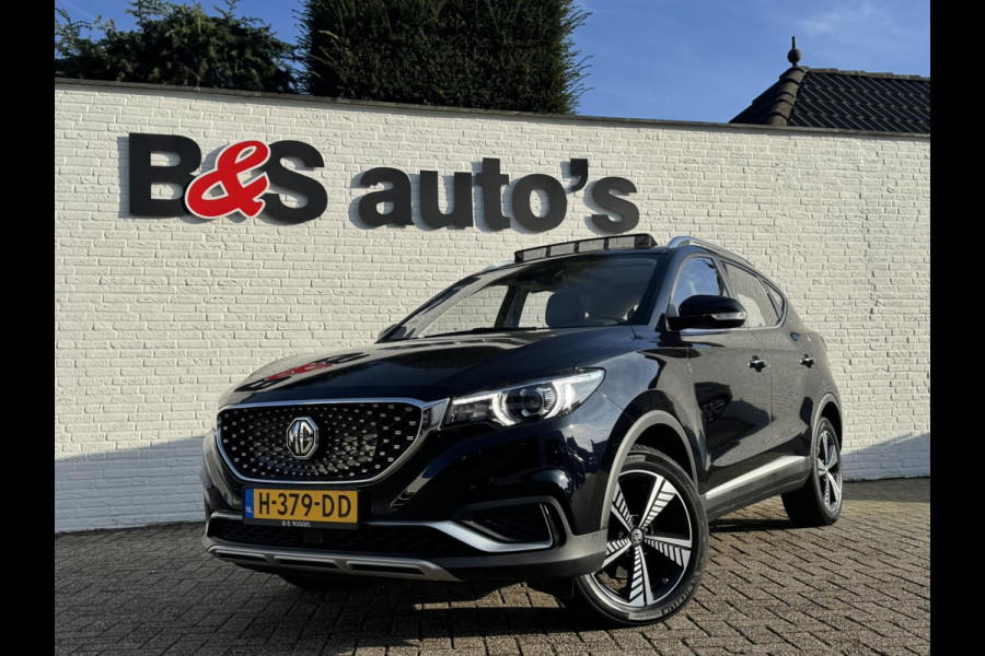 MG Mg Zs EV Luxury 45 kWh Adaptive cruise Climate control Achteruitrijcamera-sensoren Apple / Android Navi Keyless Stoelverwarming