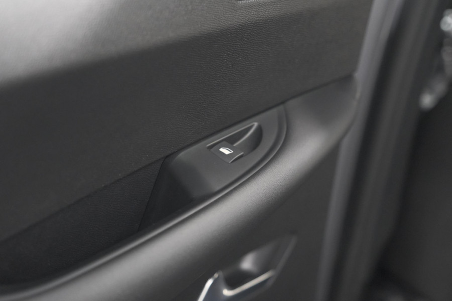 DS DS 3 Crossback PureTech 100 Montmartre | Parkeersensoren | Apple Carplay | Allseason Banden | Navigatie | Climate Control