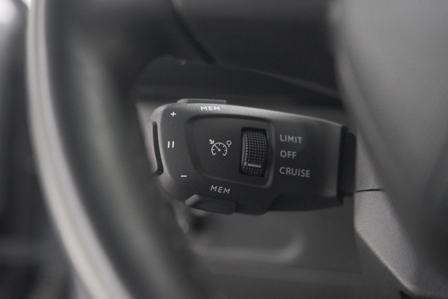 DS DS 3 Crossback PureTech 100 Montmartre | Parkeersensoren | Apple Carplay | Allseason Banden | Navigatie | Climate Control